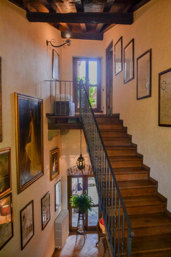 Castello Di Cernusco Lombardone Panzió Kültér fotó